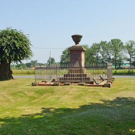 Kleines Denkmal Hakenberg für die Schlacht bei Fehrbellin