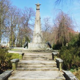 Großer Obelisk - Ehrenmal