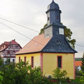 Dorfkirche und Friedhof/Kirchhof Strößwitz
