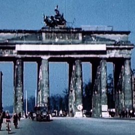 Brandenburger Tor im Juli 1945