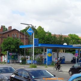 ARAL-Tankstelle Vor dem Schlesischen Tor in Kreuzberg