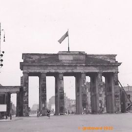 Brandenburger Tor 09.1952 (Privatarchiv)