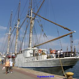 Segelschulschiff Dreimastgaffelschoner 'Großherzogin Elisabeth' 2006 in Warnemünde