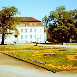 Schlo&szlig; Friedrichsfelde -S&uuml;dseite (Aufnahme von 1983)