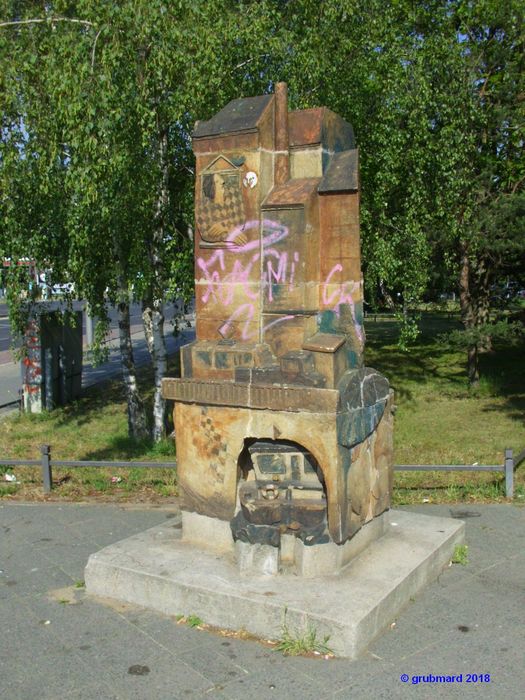 Skulptur -Leben in Köpenick- in Berlin-Spindlersfeld