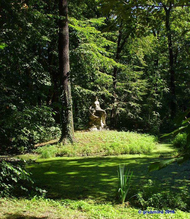 Skulptur der Sprea am südlichen Rand der Lamawiesen.