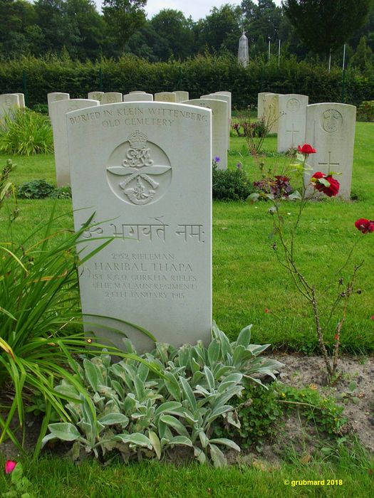 Gedenkgrab für den in Klein Wittenberg beigesetzten Rifleman Thapa, 1st King George Vs Own Gurkha Rifles (The Malaun Regiment) der indischen Armee
