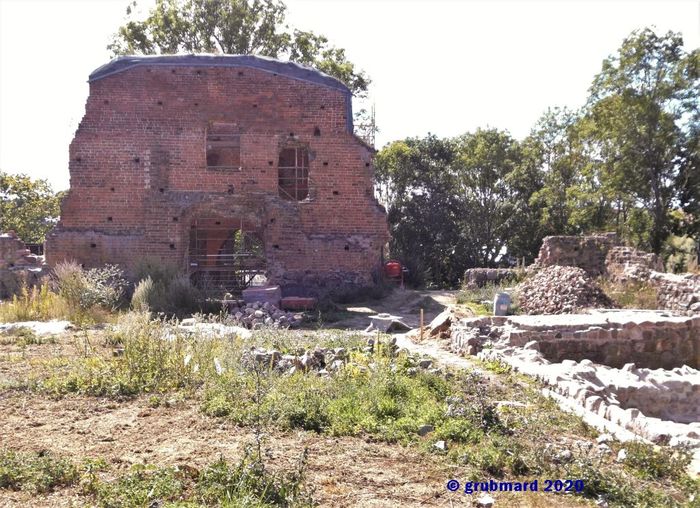 Blick vom Burghof aufs Torhaus