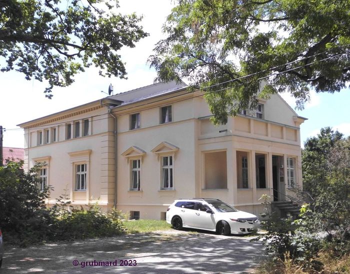 Bredow-Haus Löwenbruch