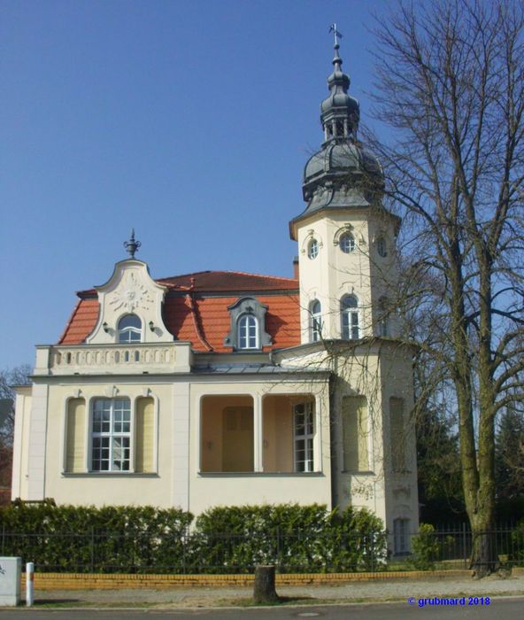 Bildungszentrum der Stiftung TANZ in Berlin-Hirschgarten