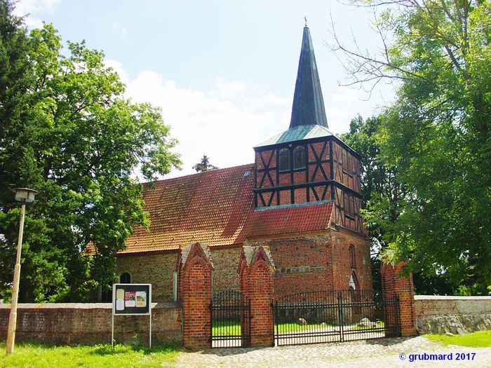 Dorfkirche Mönchow