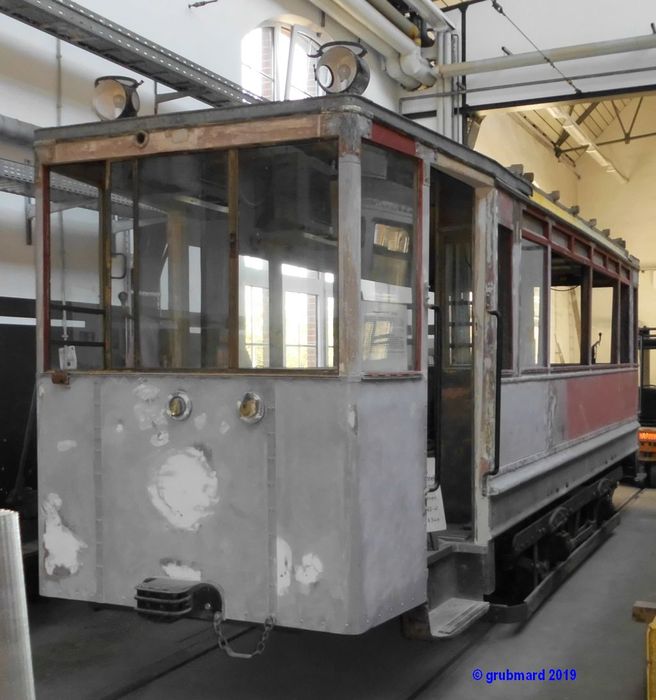 Wiederaufbau-Restaurierung eines Triebwagens von 1912 der Tunnelbahn durch den Verein Historische Straßenbahnen (Aufnahme von 2018)