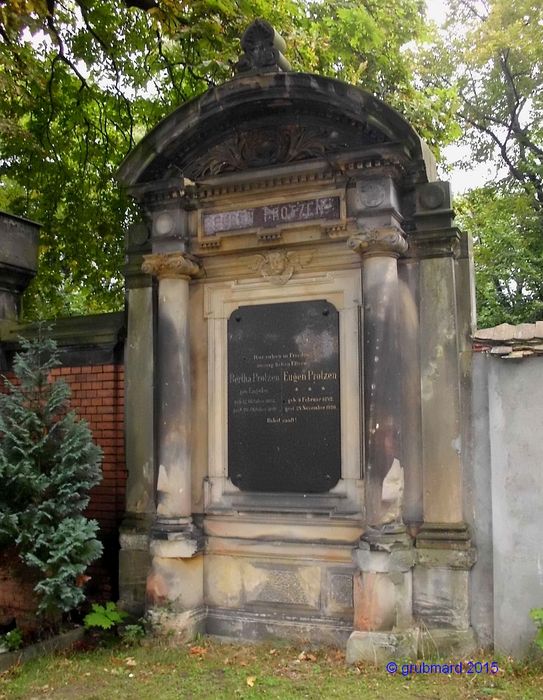 Nutzerbilder St. Petri-Luisenstadt (ev. Friedhof)