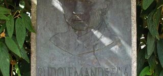 Bild zu Rudolf Mandrella-Denkmal