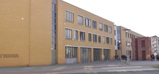 Bild zu Rahel-Hirsch-Schule - Oberstufenzentrum für Medizin und Gesundheit