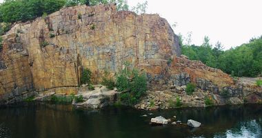 Natur- und Steinbruch-Lehrpfad in Königshain bei Görlitz