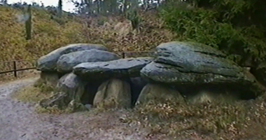 Kulturdenkmal »Sieben Steinhäuser« auf dem Truppenübungsplatz Bergen in Osterheide