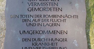 Ehrenhain und deutsches Kriegerdenkmal Vehlefanz in Vehlefanz Gemeinde Oberkrämer