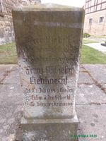 Bild zu Liebknecht-Grab in Kleingörschen