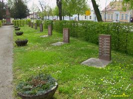 Bild zu Sowjetischer Soldatenfriedhof und Ehrenmal Letschin