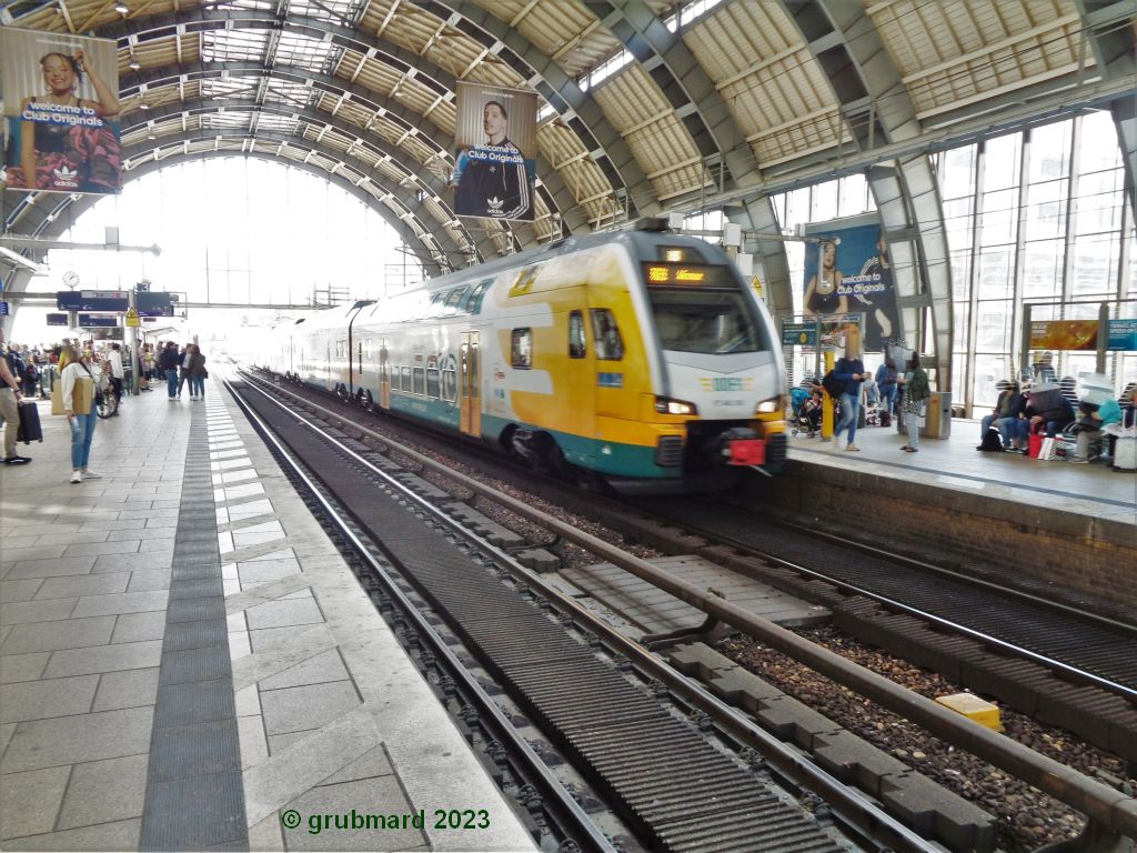 Einfahrender RE8 der ODEG nach Wismar