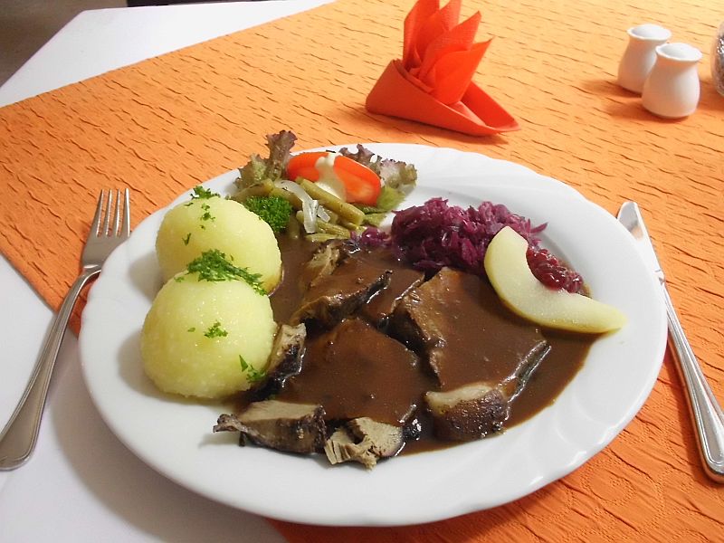 Restaurant Waldschlößchen in Klasdorf bei Baruth - Wildschweinbraten (11,50 €)