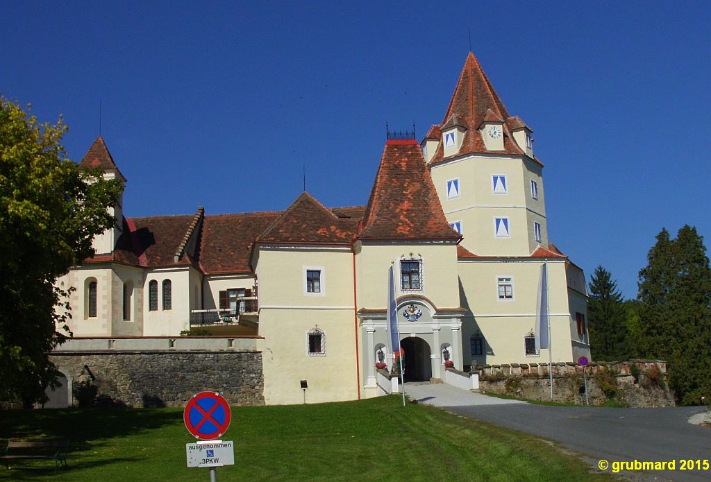 Reiseziel: Schlo&szlig; Kronberg (Steiermark) - Sonderausstellungen, Verkaufsausstellung, Gastronomie