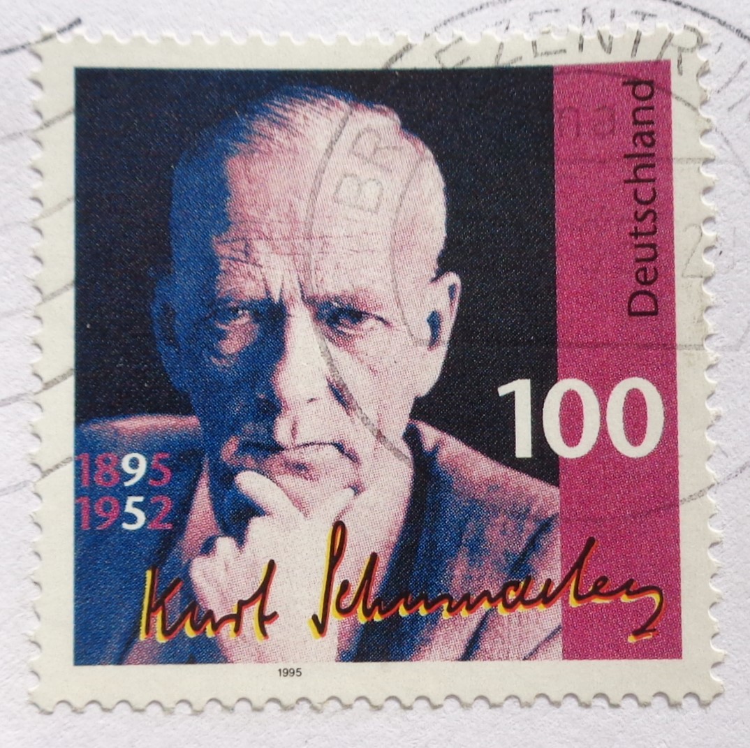 100-Pfennige-Briefmarke von 1995 zum 100. Geburtstag des SPD-Politikers Kurt Schumacher