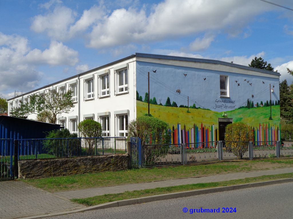 Grundschule "Jozef Vervoort" Dolgelin