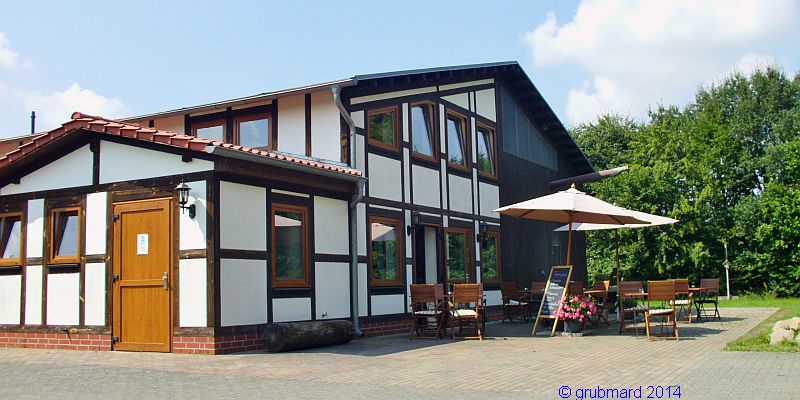 Wildgaststätte Gut Hirschaue in Birkholz (bei Beeskow) - Biergarten / Sommerterrasse