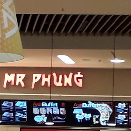 Mr. Phung in Hamburg