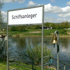 Schiffsanlegen mit Glocke, Glocke kräftige leuten, dann kommt Amanda