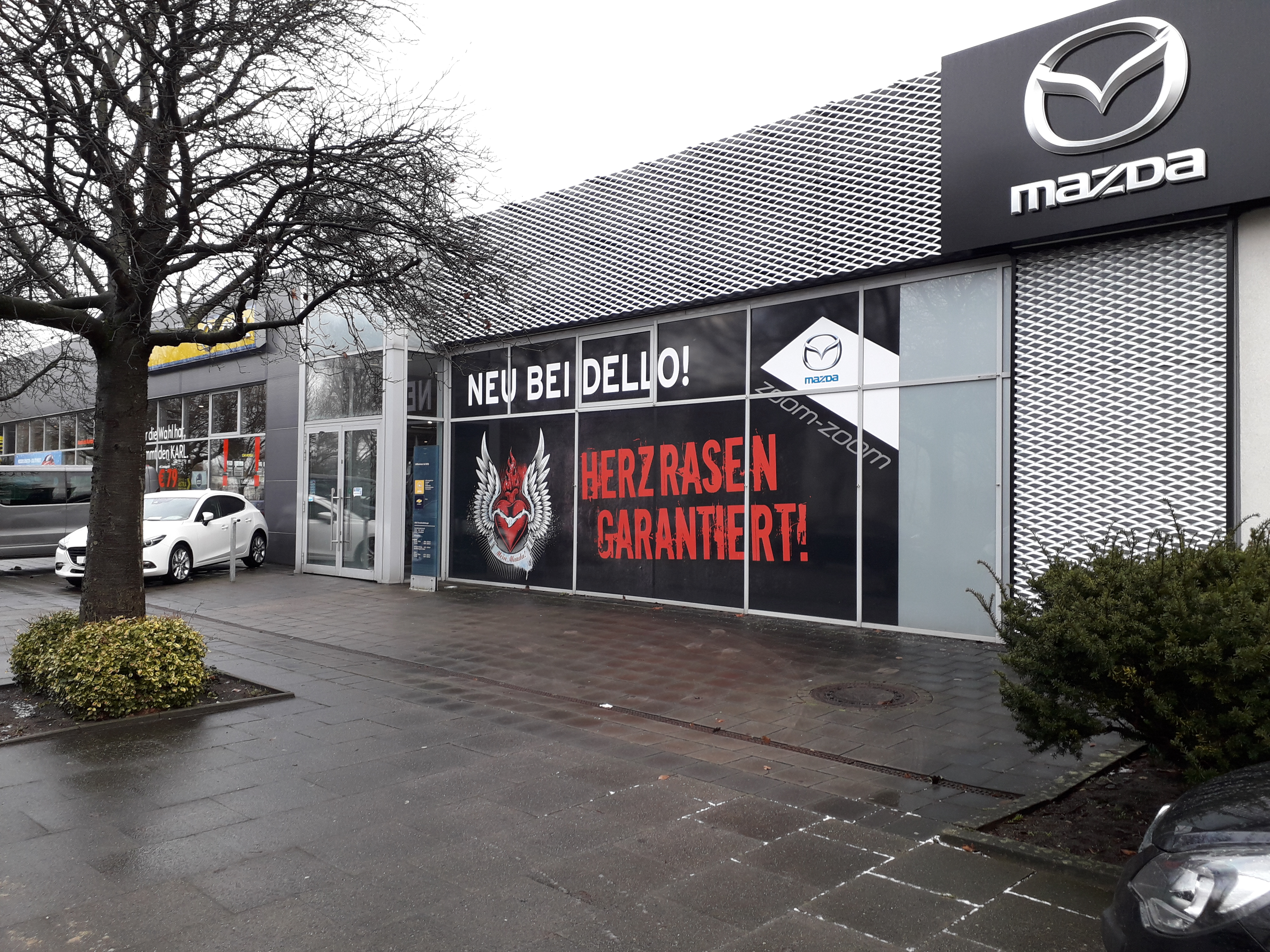 Bild 1 Dello Ernst GmbH & Co.KG Mehrmarken Vertragshändler Neuwagen Automobilverkauf in Hamburg