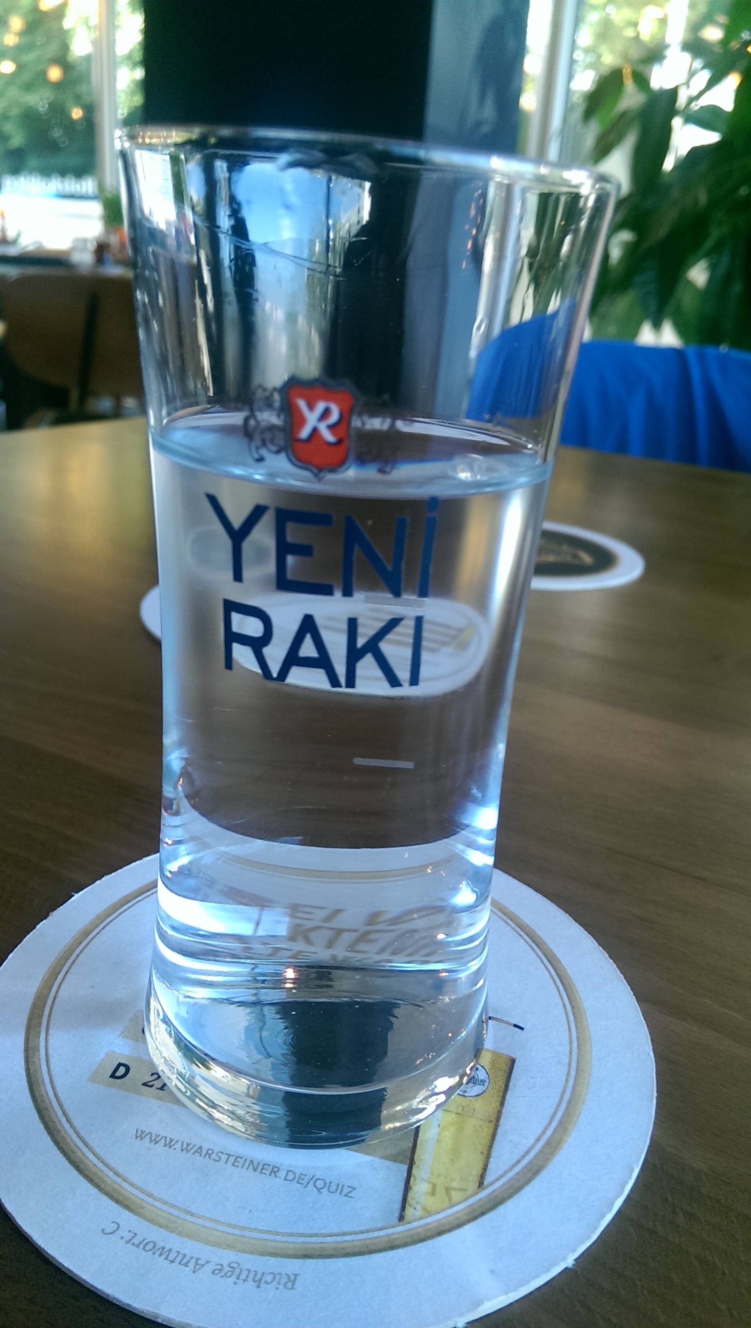 Wasser zum Raki