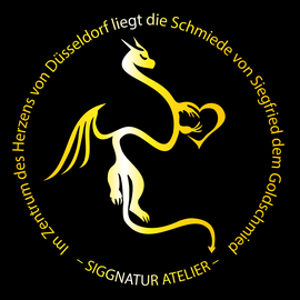 Der Rheingold Drache von Siegfried dem Goldschmied. Der Rheinverlauf von Düsseldorf als Drache mit dem Standort von Siggnatur Atelier im Herzen.