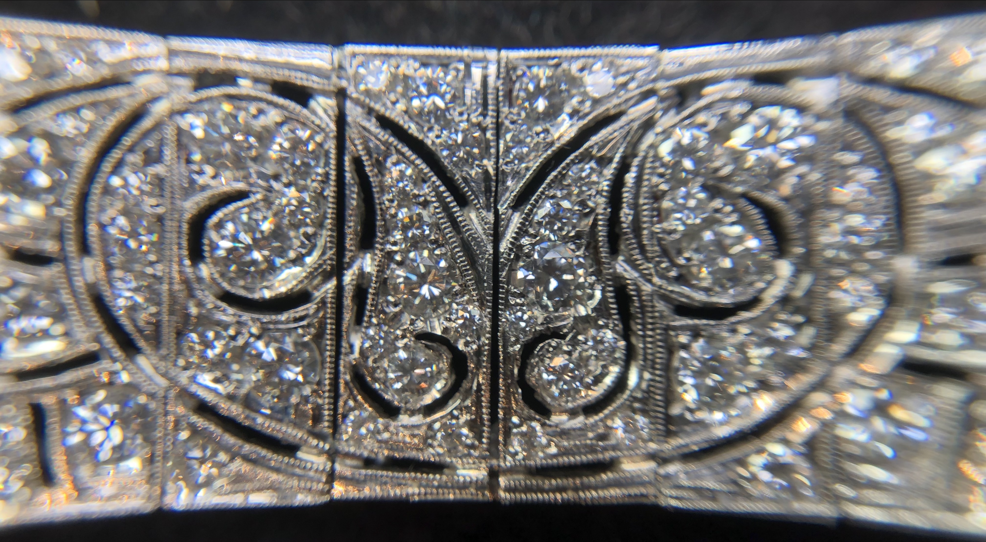 Art Deco Armband aus Platin mit 7,5ct Diamanten