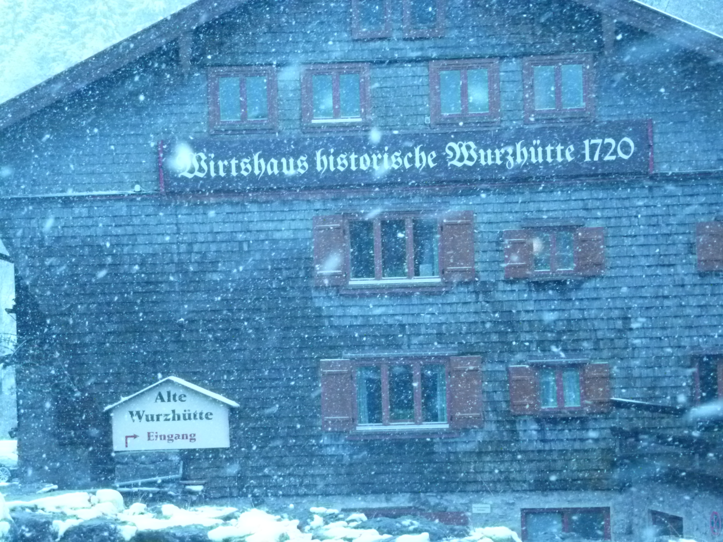 Bild 6 Alte Wurzhütte in Schliersee