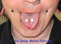 Bild zu Deep Metal Piercing & Bodymodification