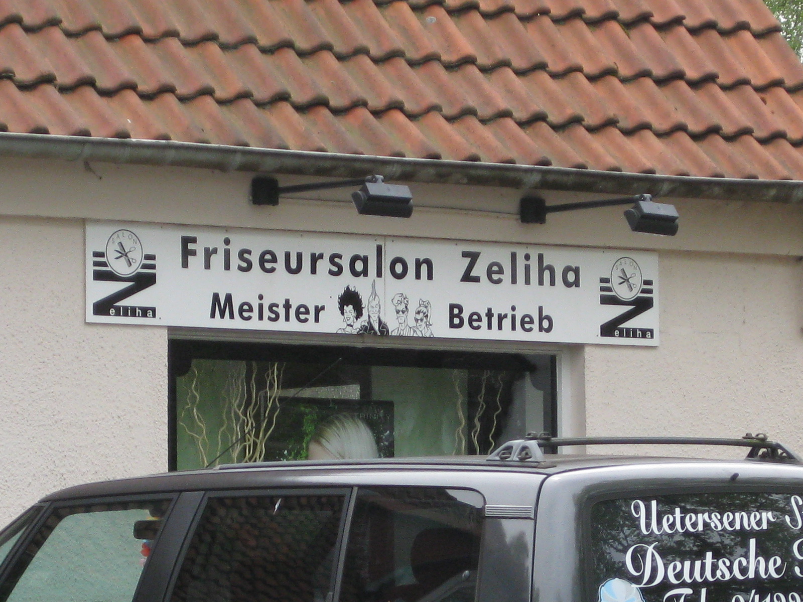 Bild 1 Friseursalon Zeliha Güner in Uetersen