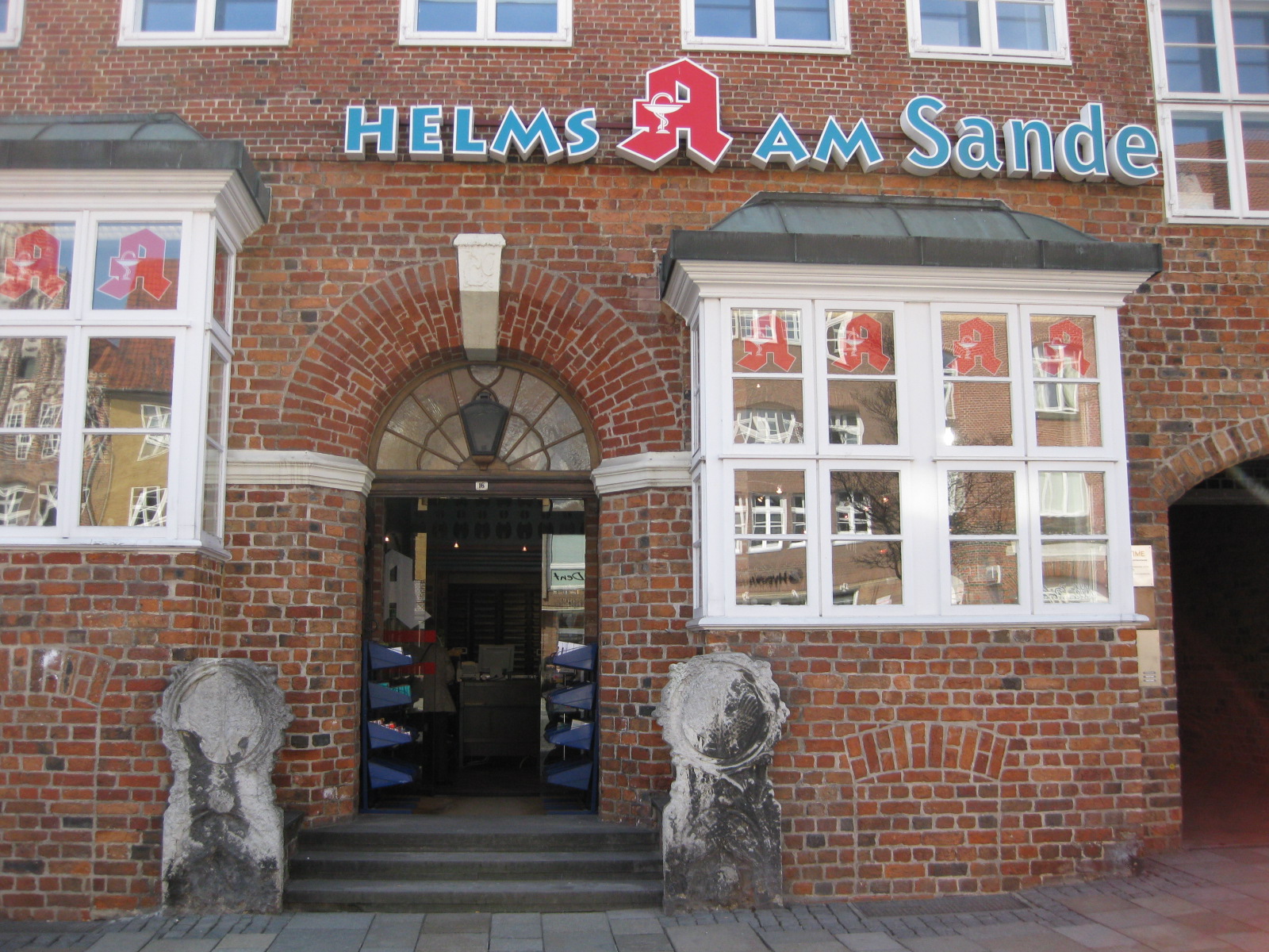 Bild 1 Helms Apotheke Am Sande in Lüneburg