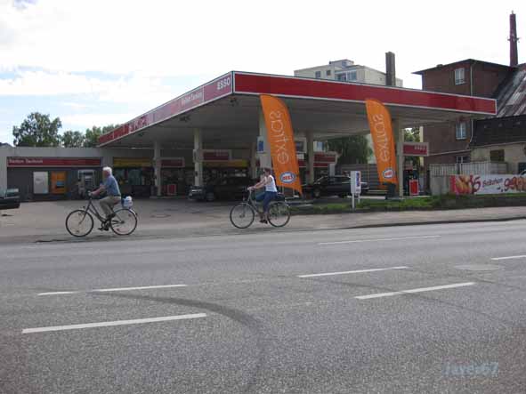 Bild 1 ESSO Tankstelle in Elmshorn