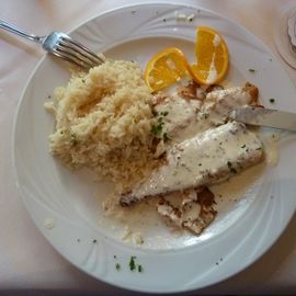 il Castello in Seligenstadt
Tagesangebot für € 10,90: Rotbarschfilet mit Reis und Fenchelsüppchen. 