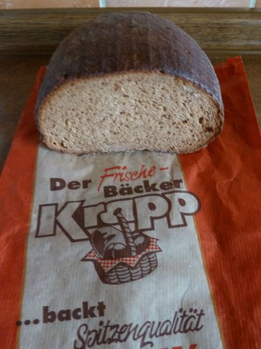 Bäckerei Krapp in Dietzenbach Das Roggenbrot (90%) auch Hunsrückbrot genannt.