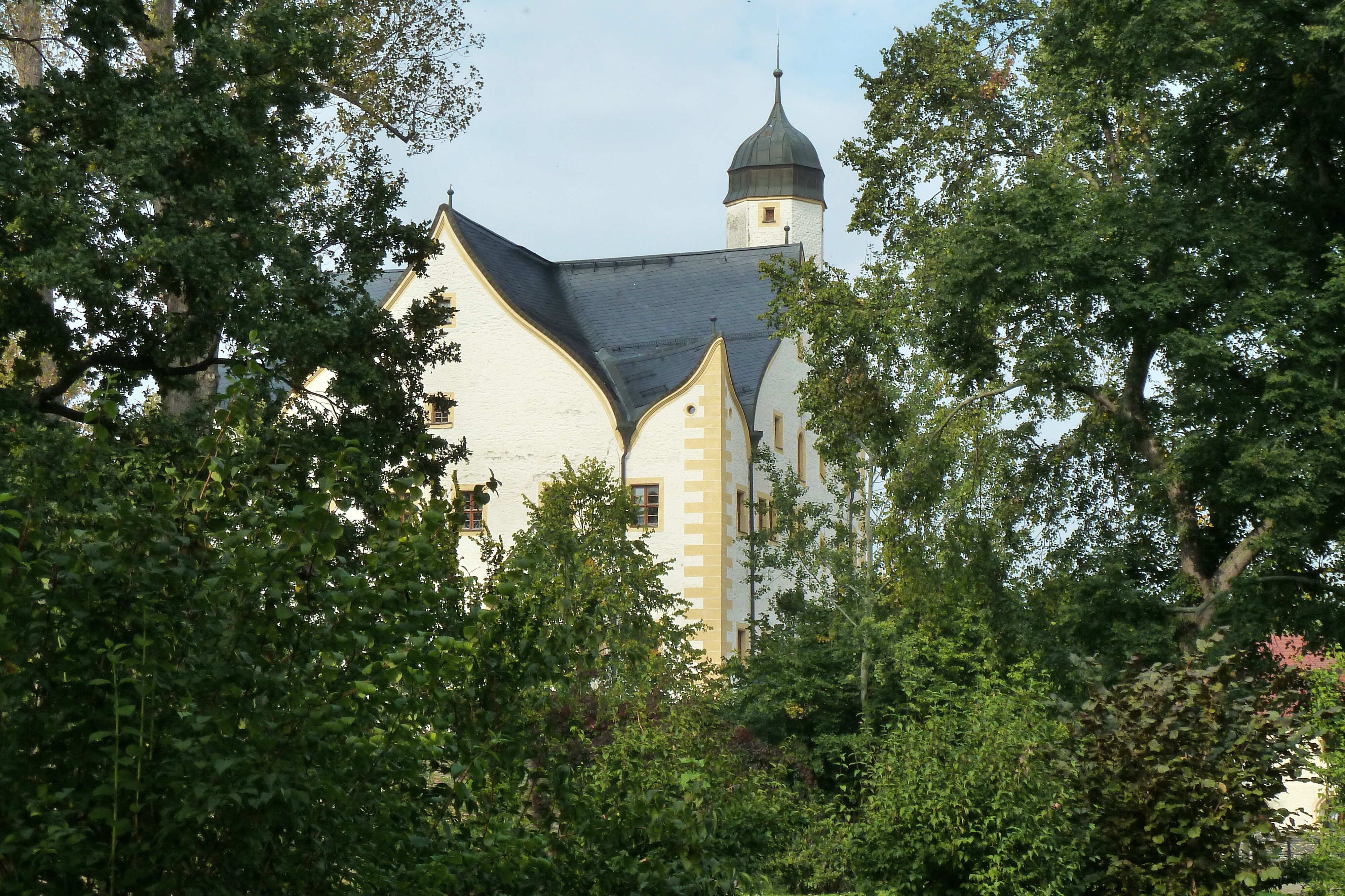 Wasserschloss Klaffenbach bei Chemnitz
von der Rückseite.