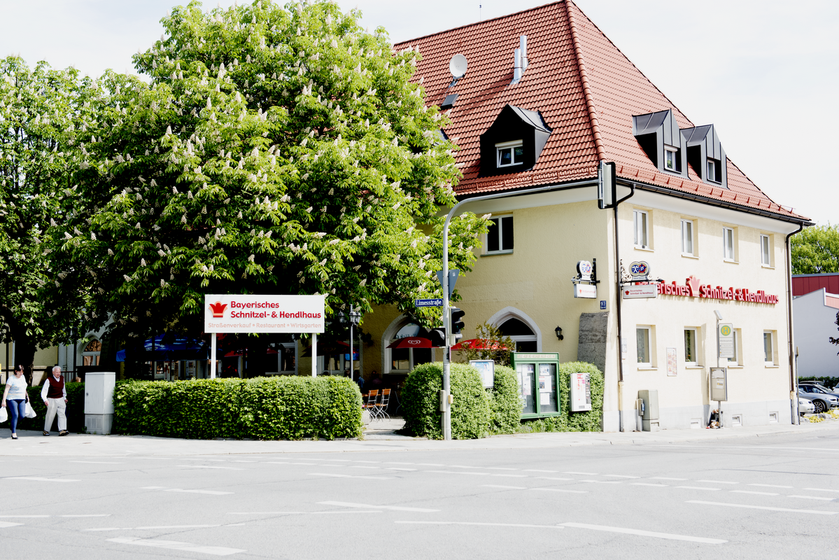 Bild 1 Bayerisches Schnitzel- & Hendl Haus in München