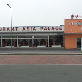 Asia Palace
Chinesisch-mongolisch-japanisches Speisenangebot

ca. 600 Sitzplätze