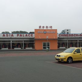 Asia Palace
 Chinesisch-mongolisch-japanisches Speisenangebot

ca. 600 Sitzplätze