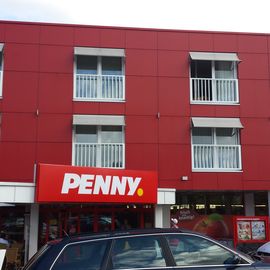Über dem Penny-Markt befinden sich weitere Hotelzimmer.