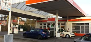 Bild zu Markant Tankstelle