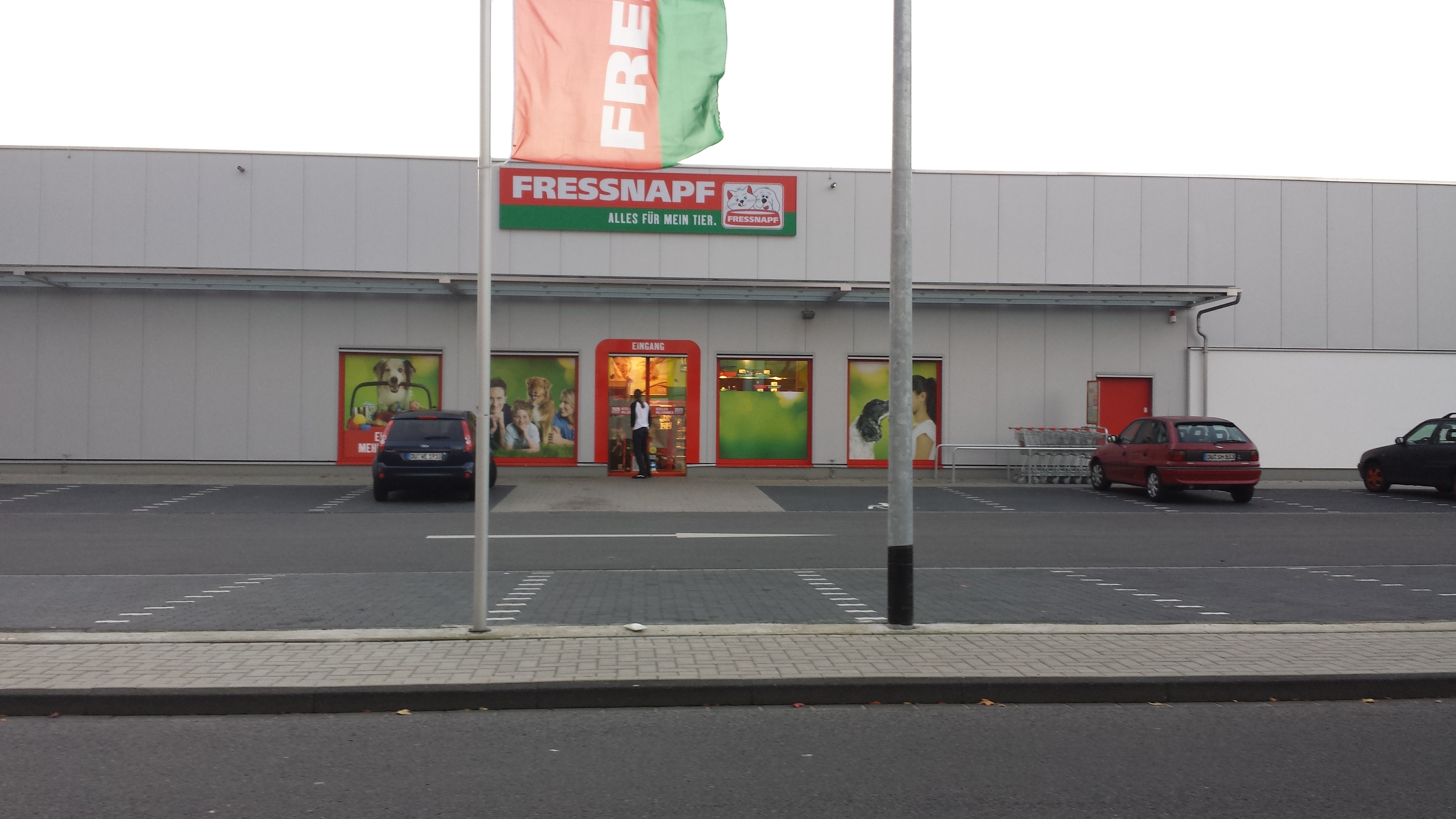 Bild 1 Fressnapf Tiernahrungs GmbH in Duisburg